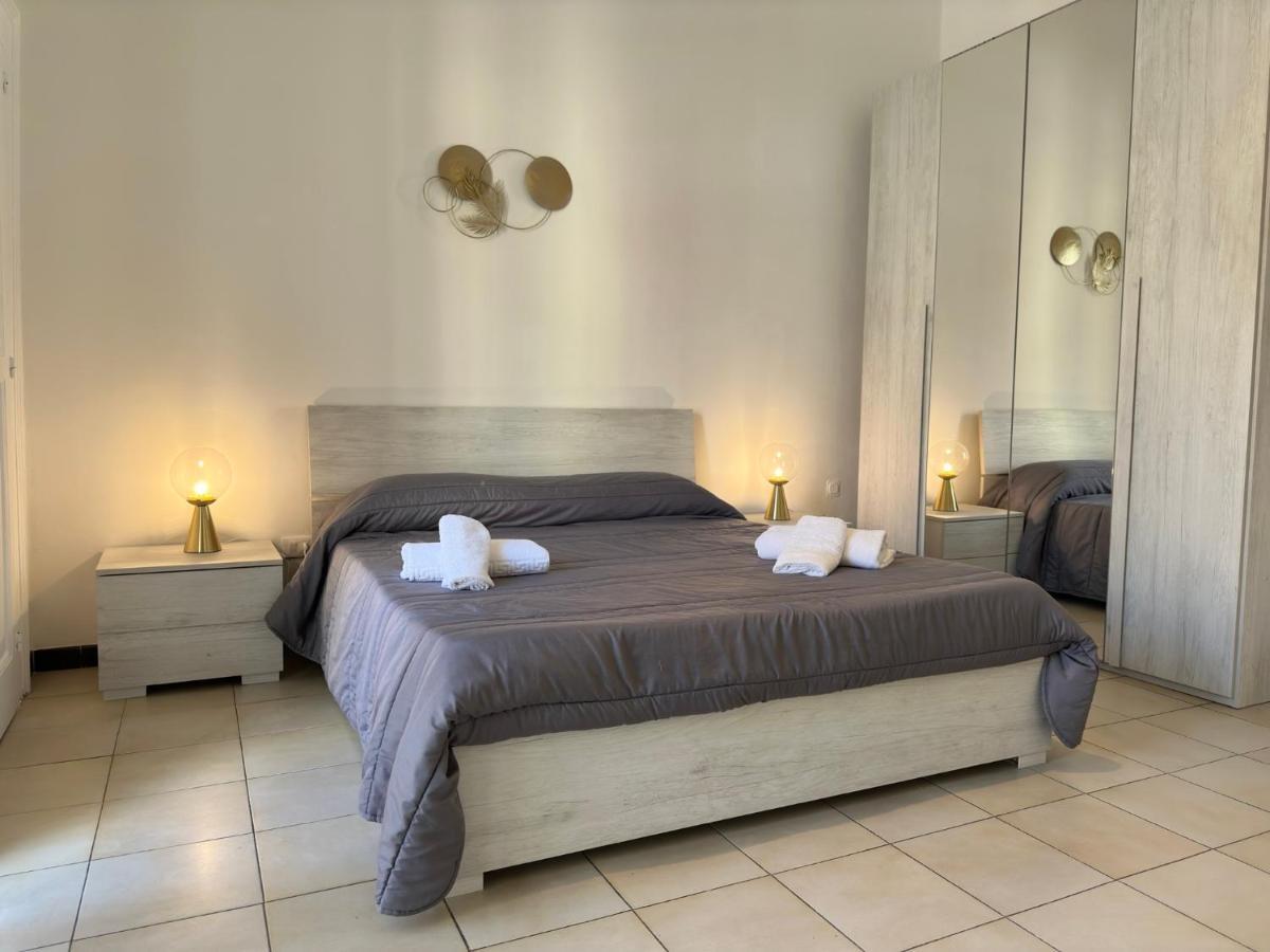 Cconforthotels Appartamento Crispi Бари Екстериор снимка