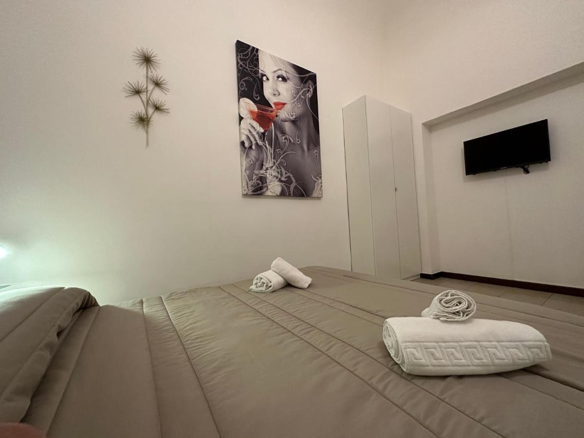 Cconforthotels Appartamento Crispi Бари Екстериор снимка