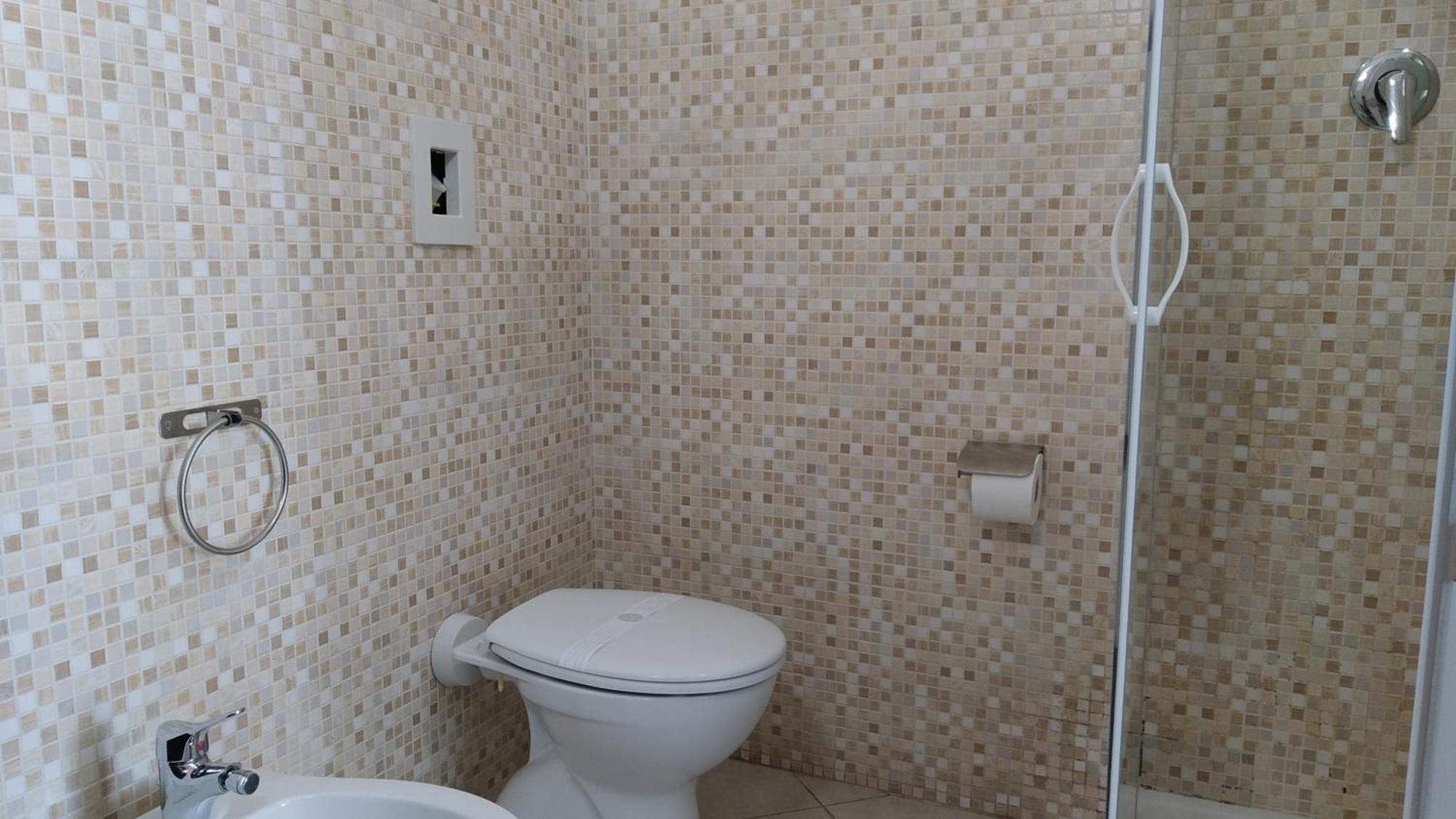 Cconforthotels Appartamento Crispi Бари Екстериор снимка